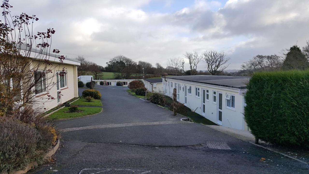 The Cardinals Hatt Ltd Motel Saltash Dış mekan fotoğraf